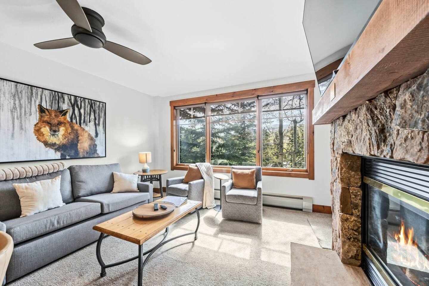 Mountain Thunder 5208 Premier Ski In Breckenridge Condo Steps to Lifts and Trails
