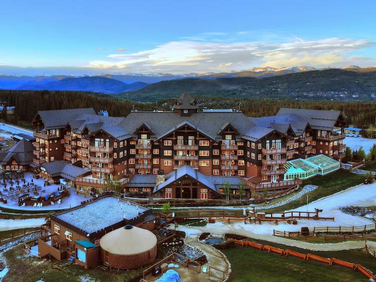 One Ski Hill Place resort suite