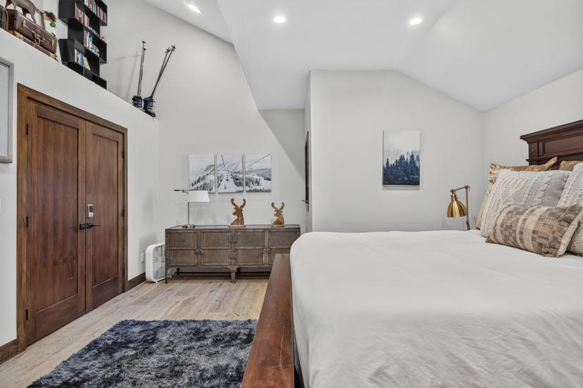 Tyra 336 Ski In Ski Out Penthouse Condo at Snowflake Lift with Mountain Views — 6