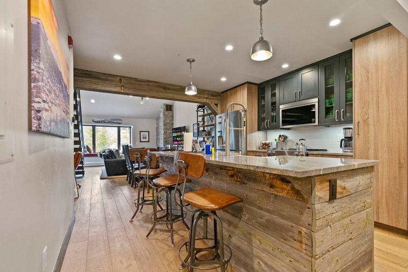 Tyra 336 Ski In Ski Out Penthouse Condo at Snowflake Lift with Mountain Views — 6