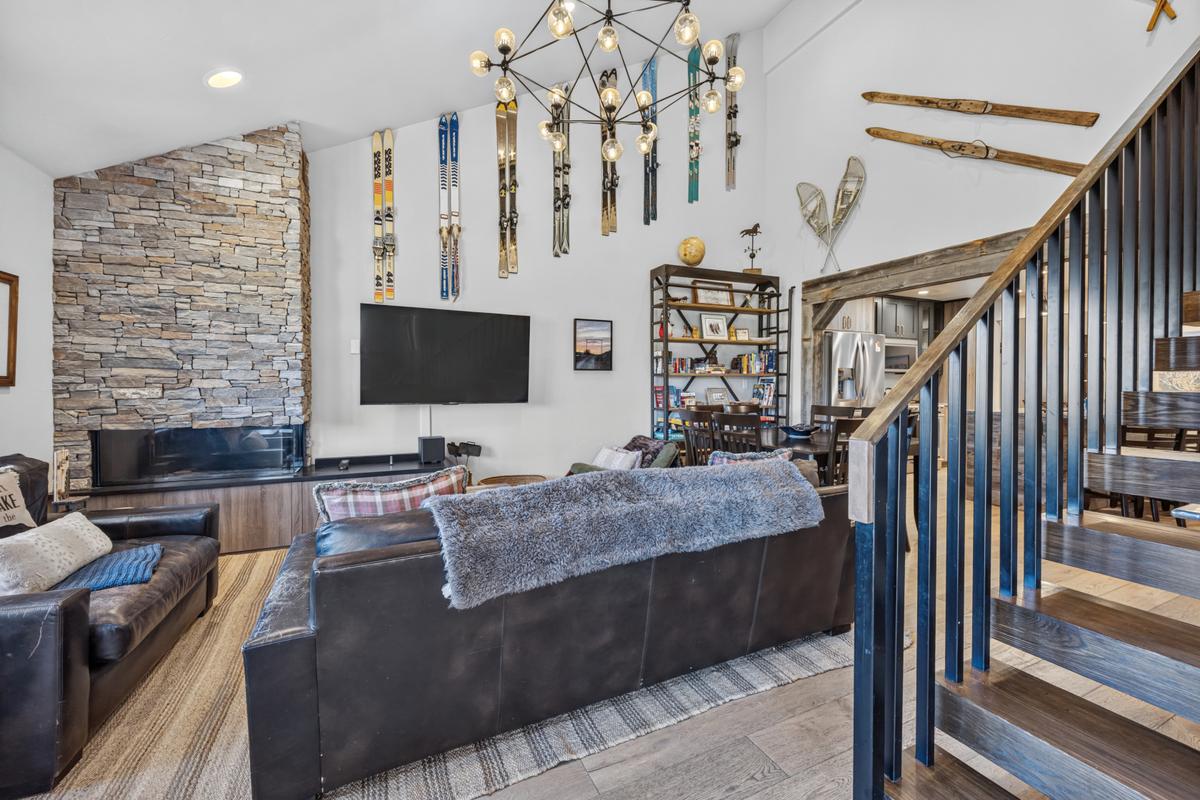 Tyra 336 Ski In Ski Out Penthouse Condo at Snowflake Lift with Mountain Views — hero