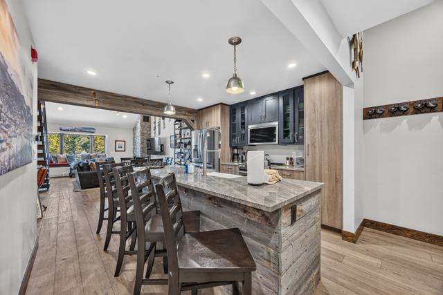 Tyra 336 Ski In Ski Out Penthouse Condo at Snowflake Lift with Mountain Views — 3