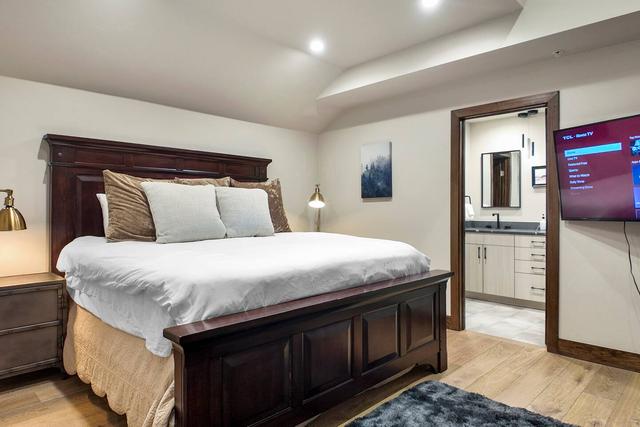Tyra 336 Ski In Ski Out Penthouse Condo at Snowflake Lift with Mountain Views — 2