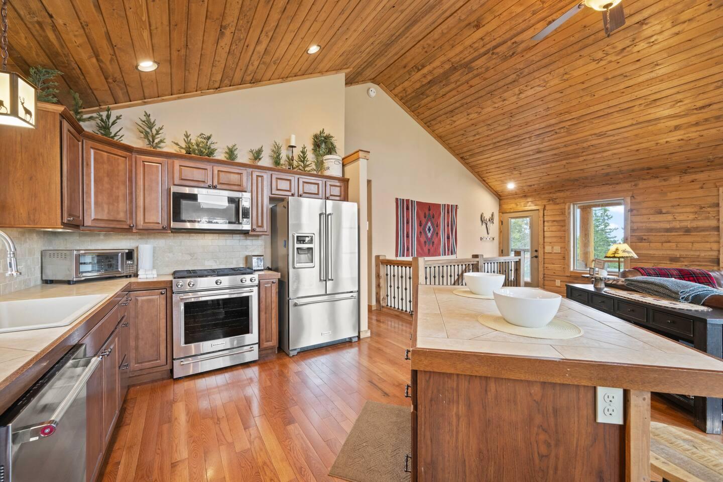 Mountain View Alpine Estate Private Fairplay Cabin with Hot Tub Fire Pit and Forest Views view 5