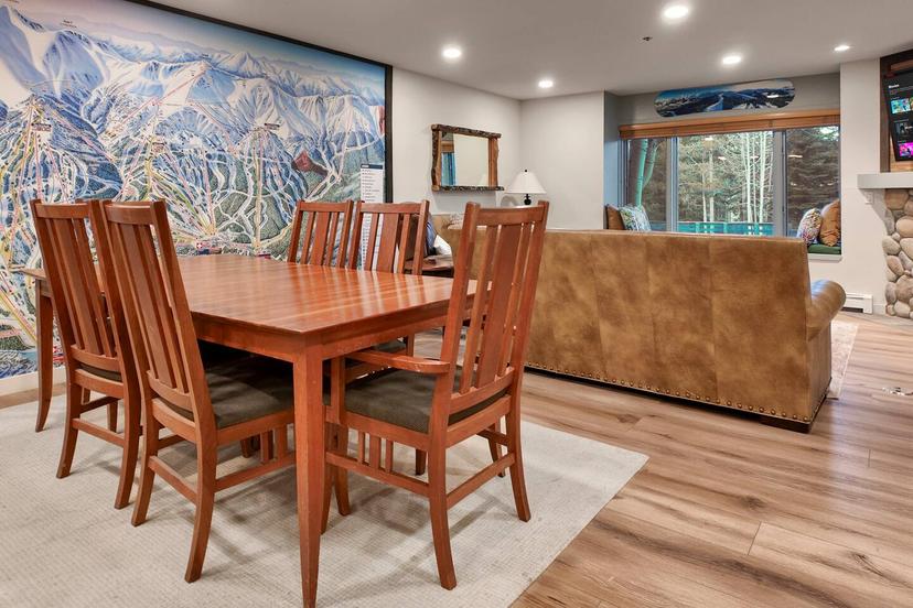 Tyra 128 Ski In Ski Out Condo at Snowflake Lift Close to Main Street and Trails — 2