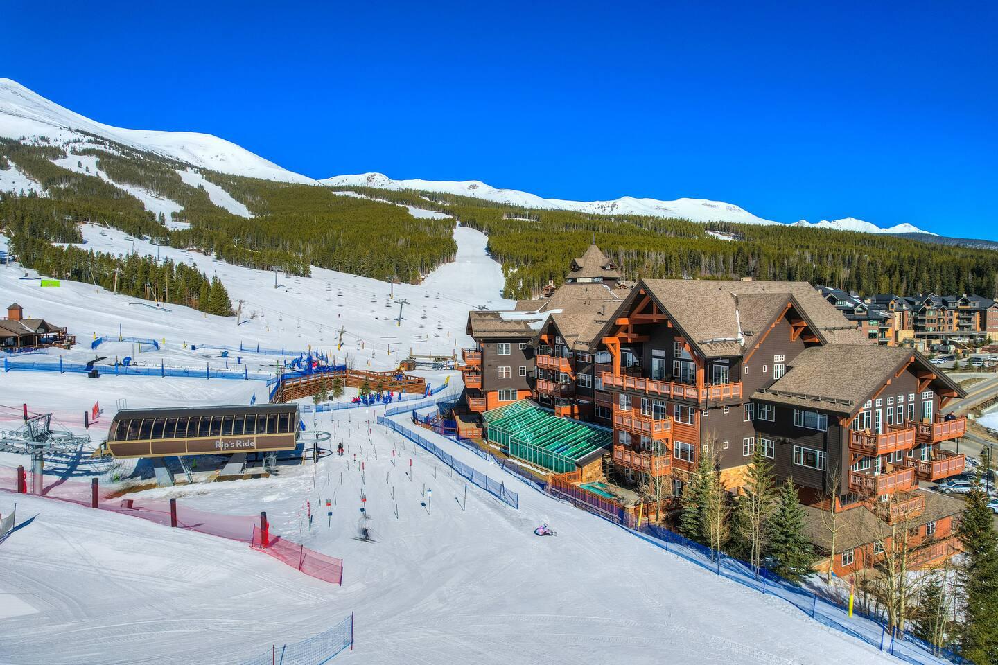 One Ski Hill 8102 Peak 8 Ski In Ski Out Resort Suite with Pool and Spa view 5