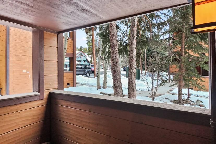 Modern 1BR Walk to Peak 9 Lifts — 6