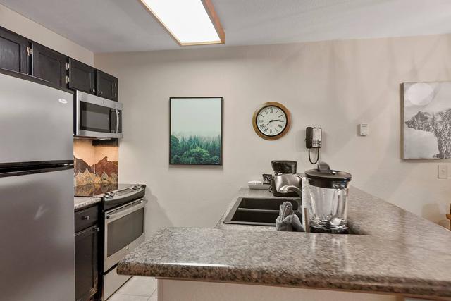 River Mountain Lodge Studio — 5