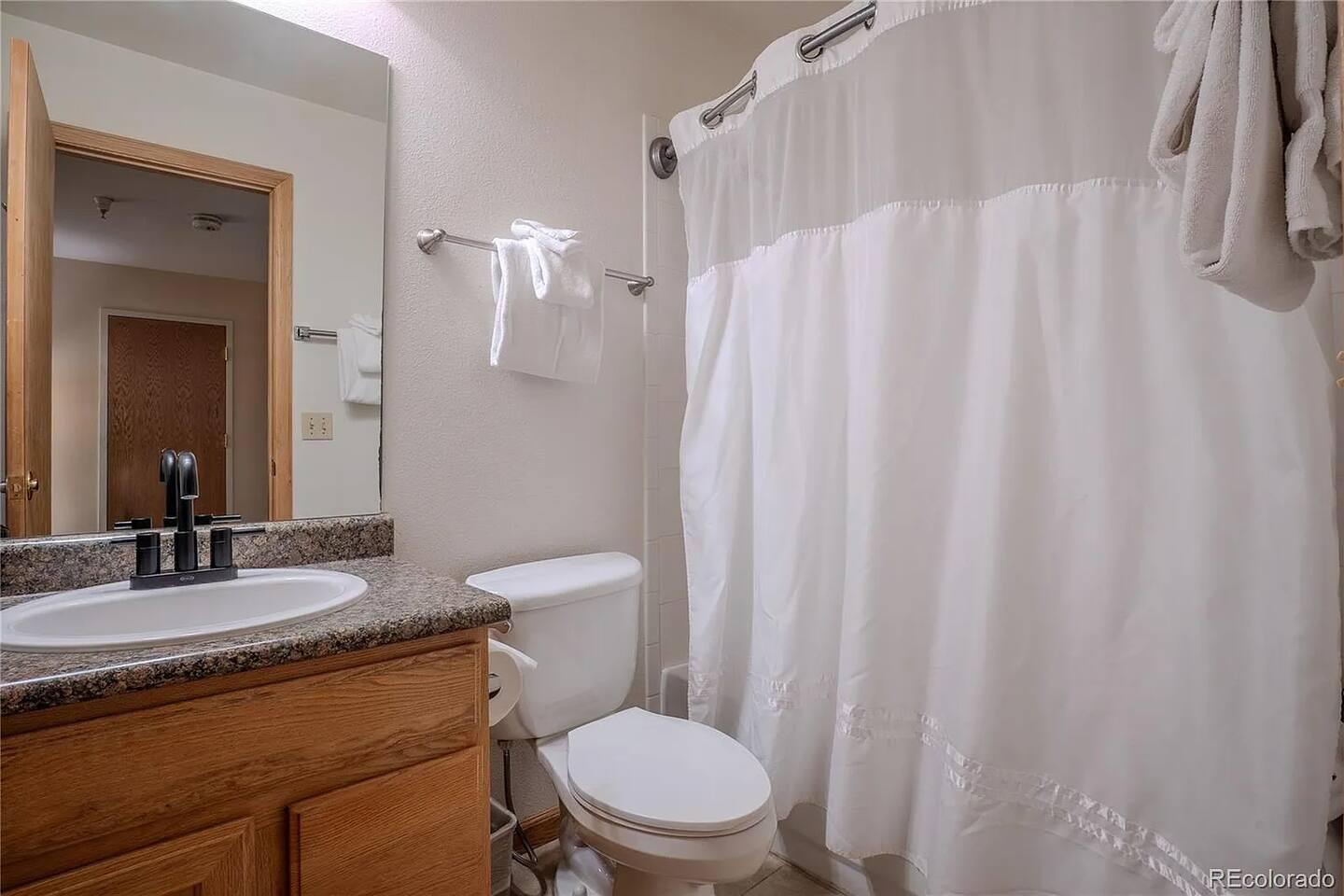 Downtown Breck Studio | 2 Queens, Pool & Gondola view 2