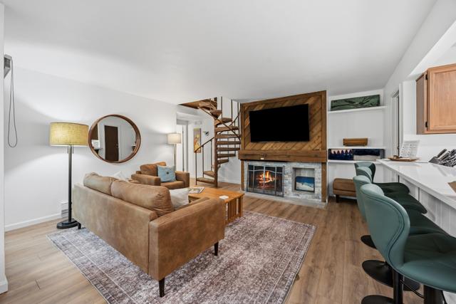 Modern 2BR Keystone Condo — 5