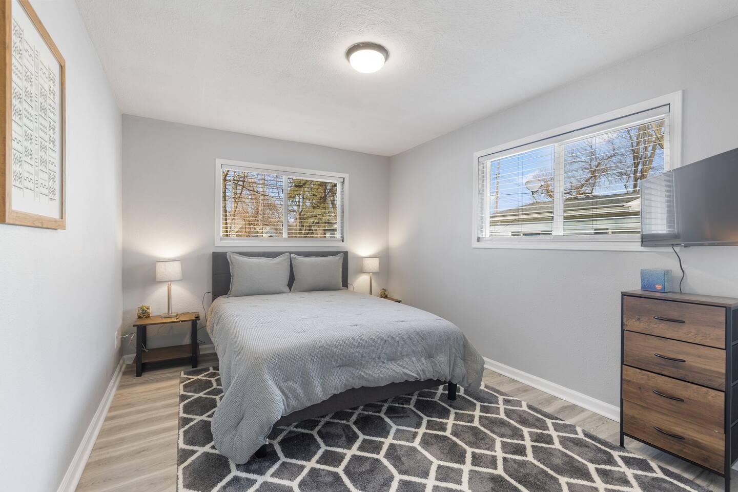 Dunlap Executive Home Long Stay Lansing Rental Near Hospitals and MSU view 4
