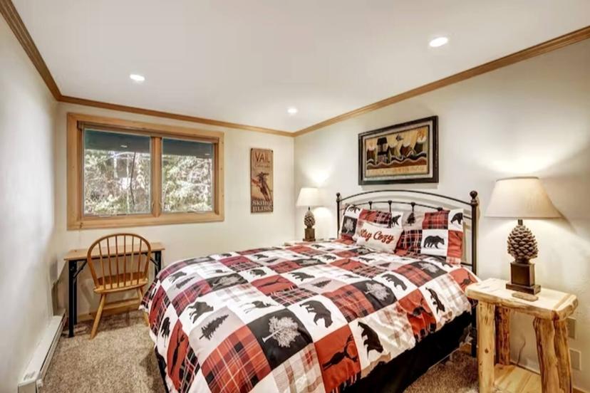 Miners Candle Peak Retreat Walk to Main Street and Gondola Cozy Breckenridge Condo — 3