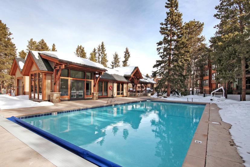 Miners Candle Peak Retreat Walk to Main Street and Gondola Cozy Breckenridge Condo — 5