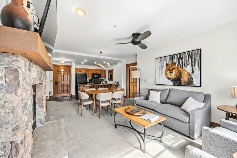 Mountain Thunder 5208 Premier Ski In Breckenridge Condo Steps to Lifts and Trails — 5