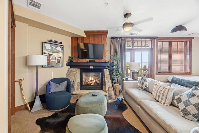 One Ski Hill 8203 Peak 8 Ski In Ski Out Studio Near Gondola and Resort Amenities — 4