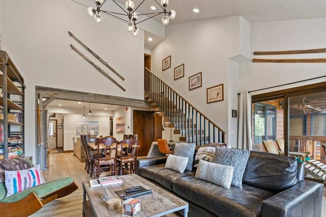 Tyra Grand 7 Bedroom Lodge Ski In Ski Out at Snowflake Lift Walk to Main Street — 3