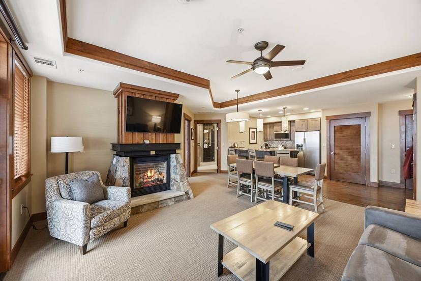 One Ski Hill 8407 Peak 8 Air Conditioned 2BR Slopeside Residence — 3