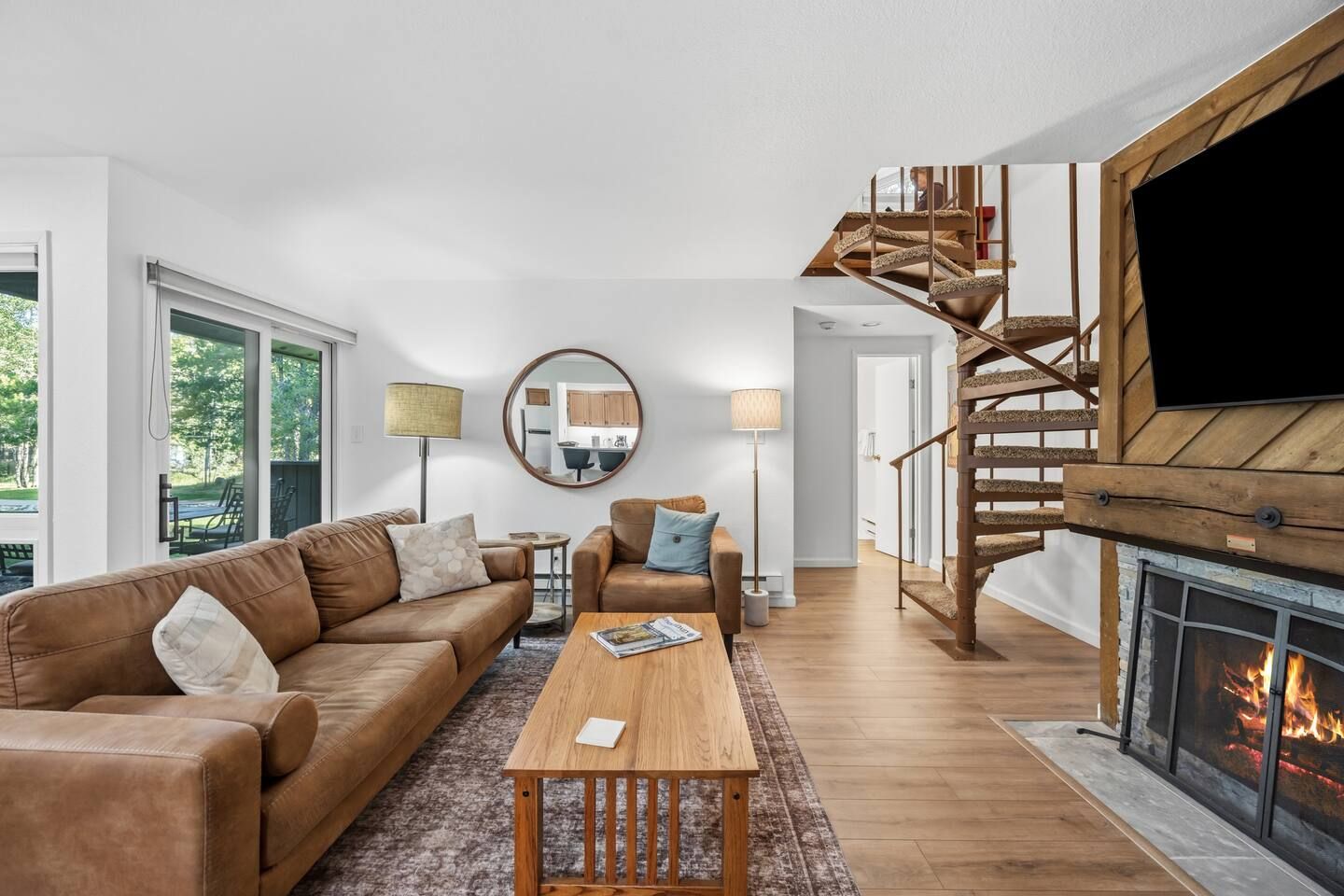 Keystone 3BR | Golf course, lake, pool & hot tub main view