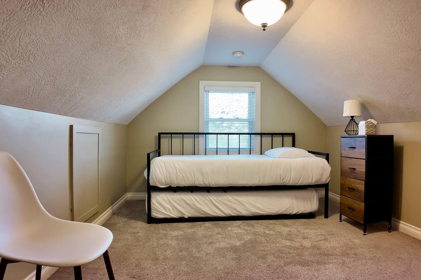 Lansing 2BR Home | 2 Blocks to Sparrow Hospital, Pets OK | Sleeps 4 view 5